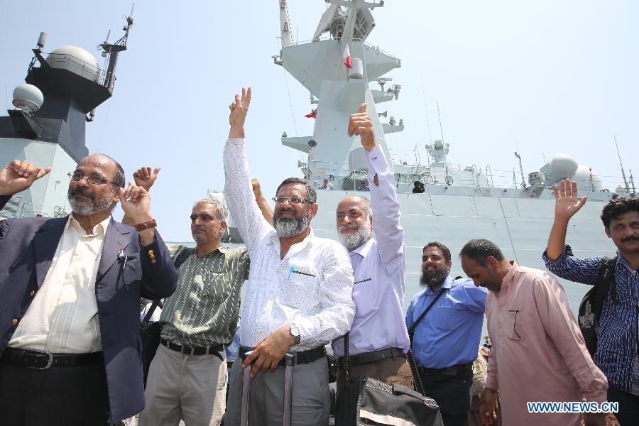 Nationals from 10 countries evacuated from Yemen by China arrive in Djibouti(1/7)