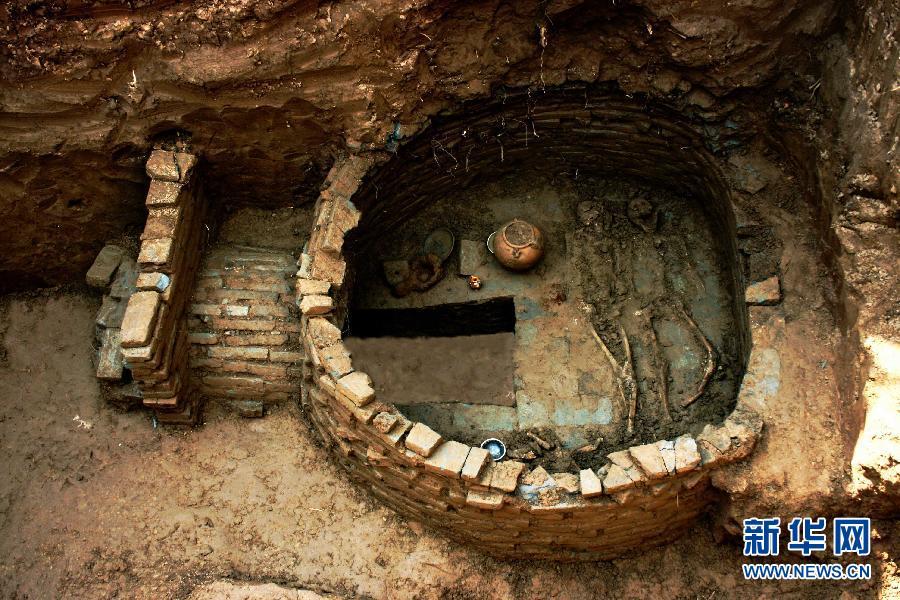 Ancient tomb unearthed in N China shows affluence of Tang Dynasty(1/3)