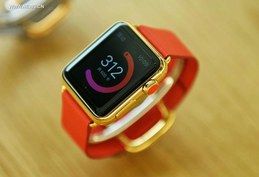 Apple Watch makes debut in China's Hangzhou (1/6)