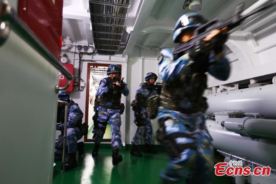 Soldiers of navy escort fleet receive training(1/5)