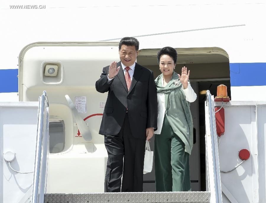China, Pakistan lift ties to all-weather strategic partnership of co-op(1/10)