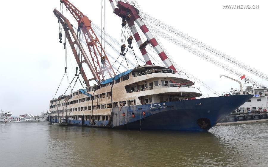 Eastern Star death toll reaches 432(1/4)
