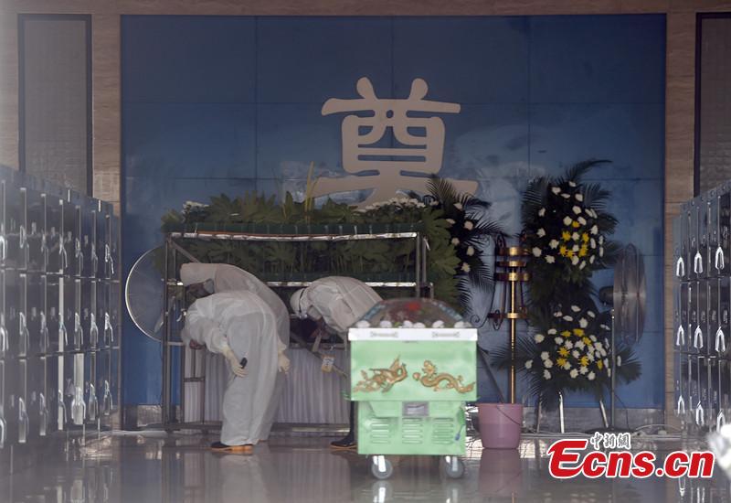 Encoffination ceremonies held for victims of capsized ship(1/1)