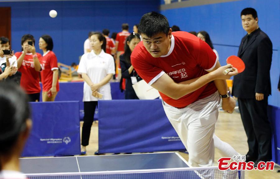 Yao Ming promotes Play Unified campaign in Shanghai(1/8)