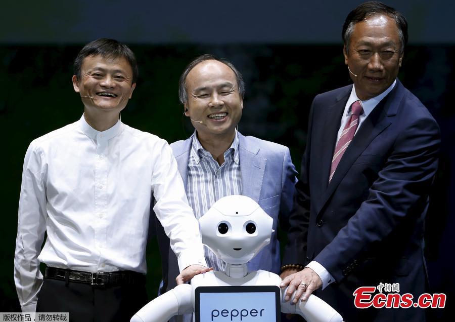Alibaba, Foxconn launch robot venture with SoftBank(1/4)