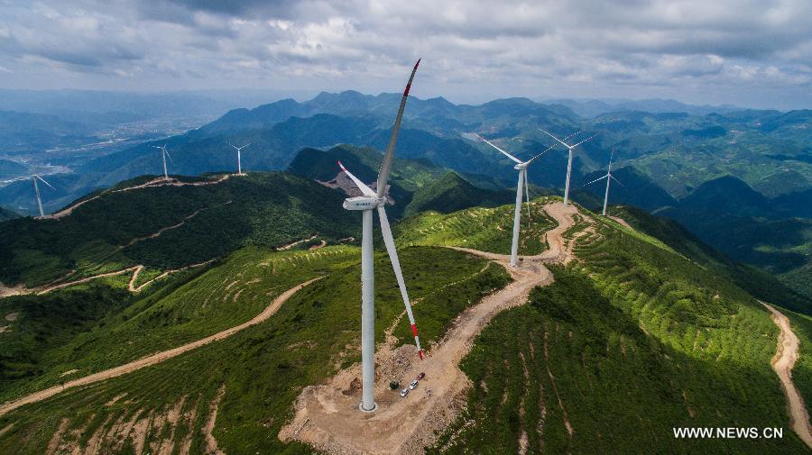 Aerial view of Weixin wind power farm in Zhejiang(1/6)
