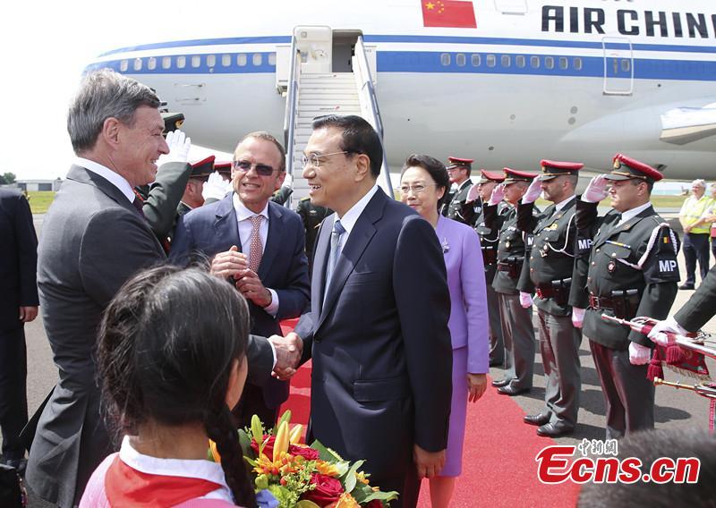 Chinese premier arrives in Brussels for China-EU leaders' meeting(1/1)