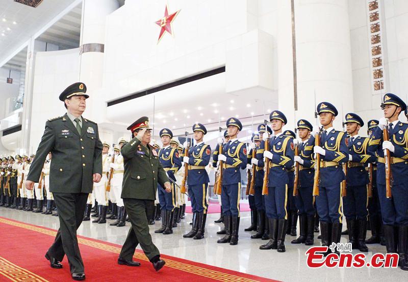 China, Laos pledge closer military ties(1/1)