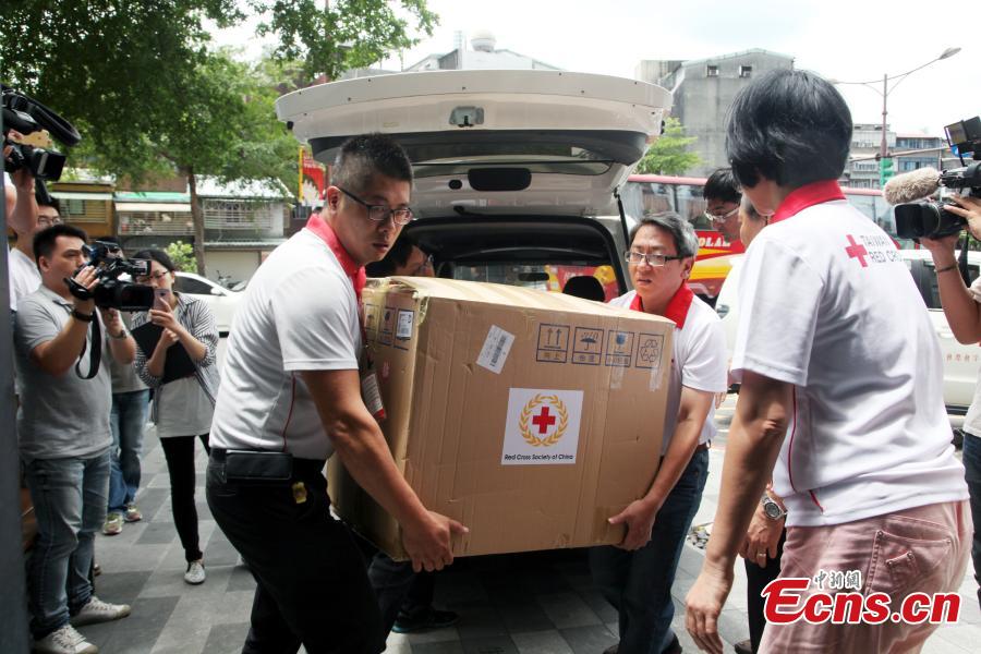 Mainland donates medical supplies for Taiwan blaze victims(1/5)