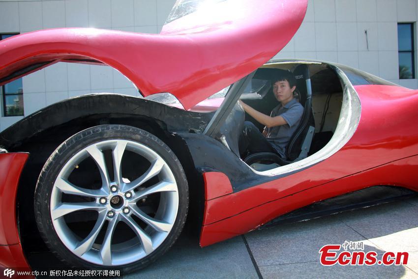 Man spends $4,800 on homemade fancy sports car(1/3)
