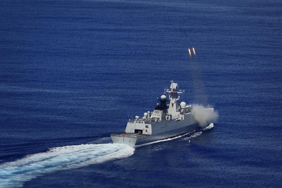 Chinese Navy conducts live-fire drill in West Pacific(1/4)