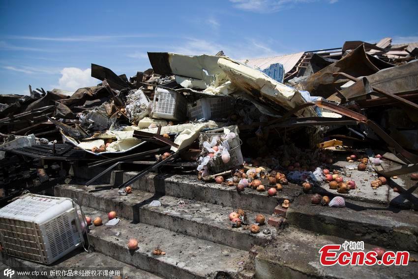 Fruit market catches fire in Shenzhen(1/3)