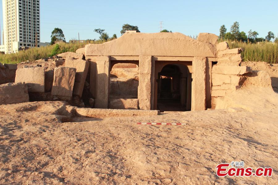 Double-chamber stone tomb of Song Dynasty found in Chongqing(1/4)