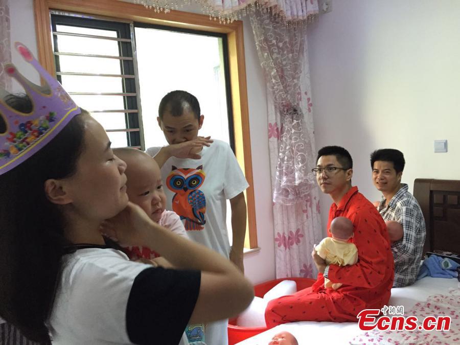 Men try traditional postpartum care in Shanghai (1/5)