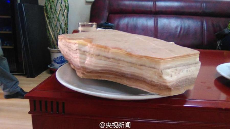 100 million-year-old rock looks like pork (1/6)