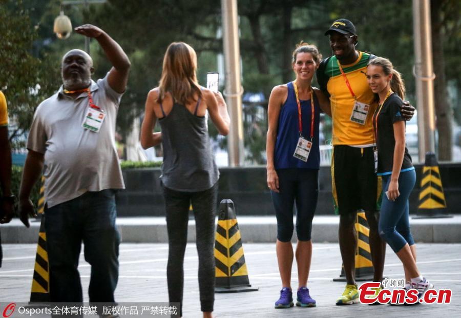 Usain Bolt welcomed in Beijing(1/3)