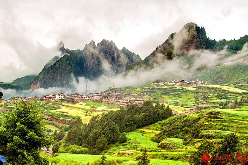 Zhagana, a paradise-like place in Tibet(1/7)