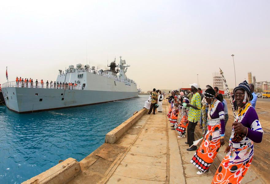 Chinese Navy fleet arrives at Sudan for visit(1/4)