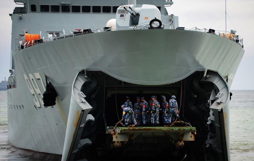 Chinese, Russian navies head for drill site(1/5)