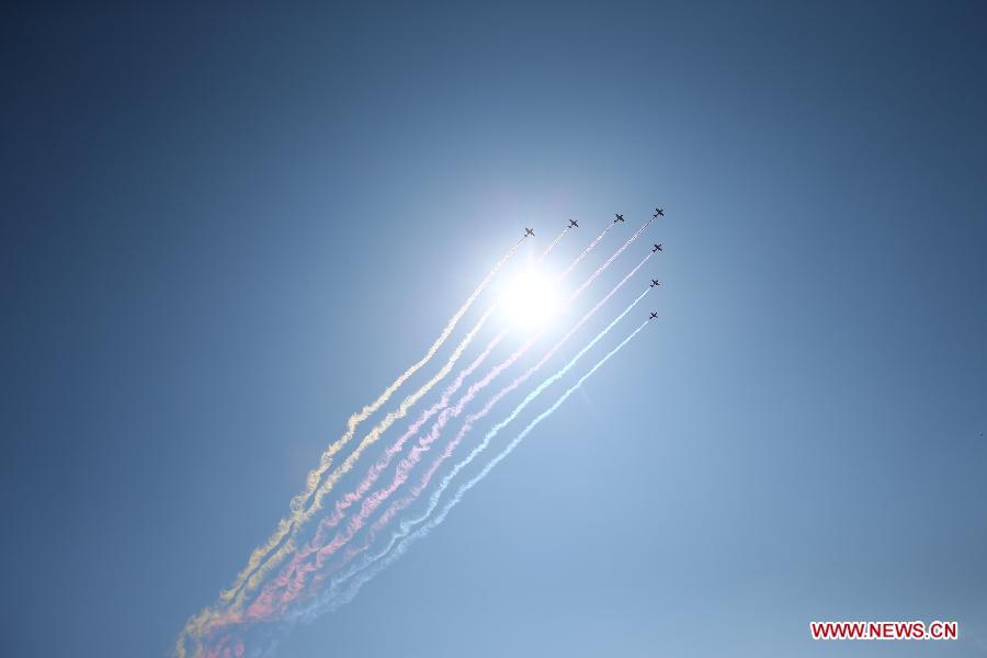 Aircraft formations parade through Beijing sky (1/4)