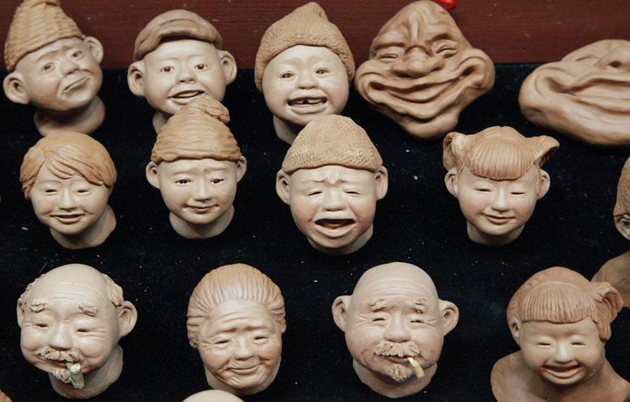 Artist in Gansu creates vivid clay figurines(1/9)
