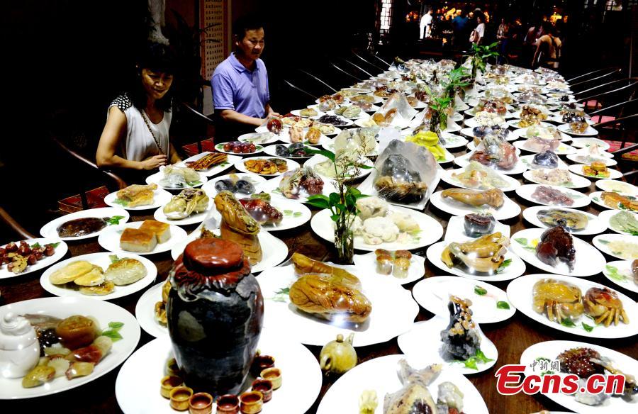 143 'stone delicacies' comprises 'Chinese Feast'(1/3)