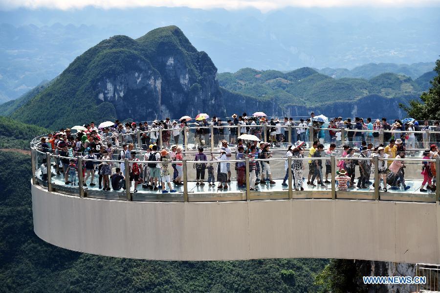 Chongqing takes measures to handle with congestion before National Day(1/5)