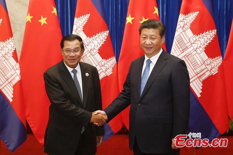 President Xi meets with Cambodian PM in Beijing(1/1)
