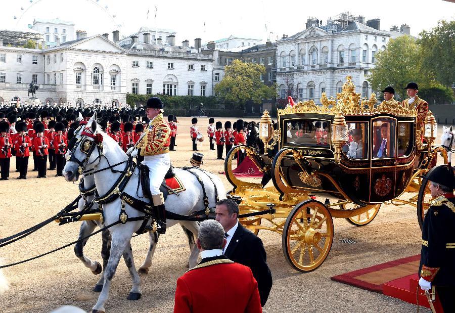 British Queen holds welcoming ceremony for Chinese President Xi(1/9)