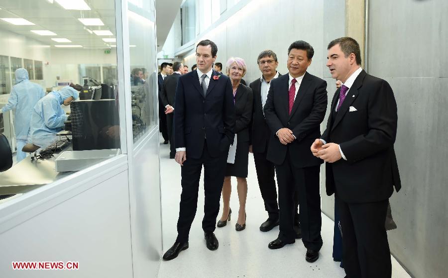 President Xi visits National Graphene Institute in Manchester(1/2)