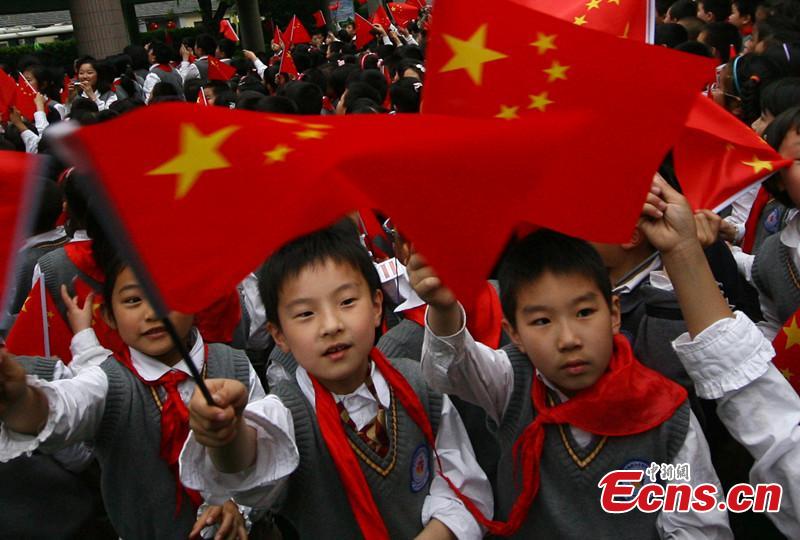 China allows two children for all couples(1/1)
