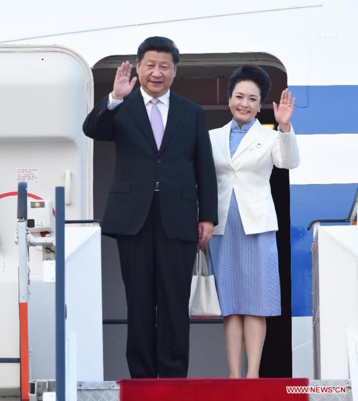 Xi arrives in Singapore for state visit(1/5)