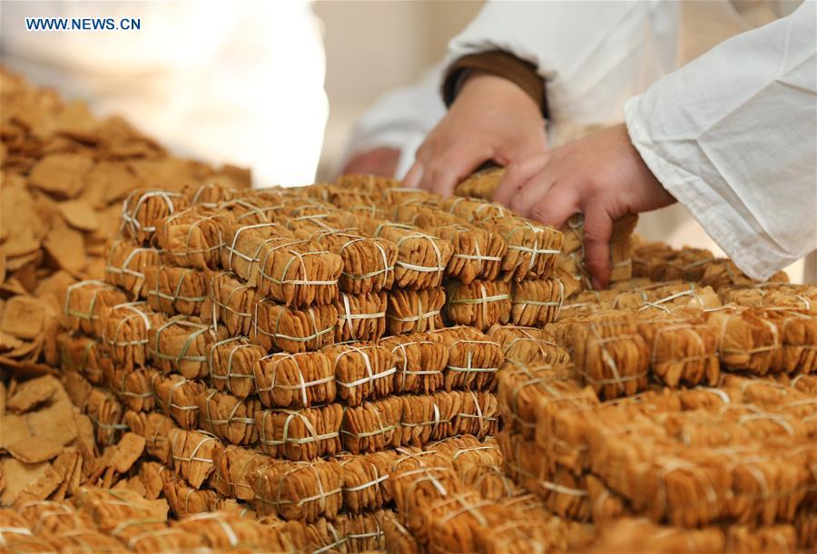 'Sanxiangzhai' dried bean curd listed as intangible cultural heritages of Jiangsu(1/9)