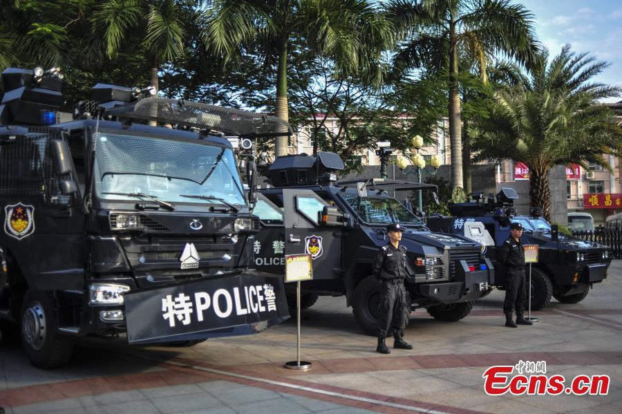 High-tech police equipment facilitate drug control in S China city(1/4)