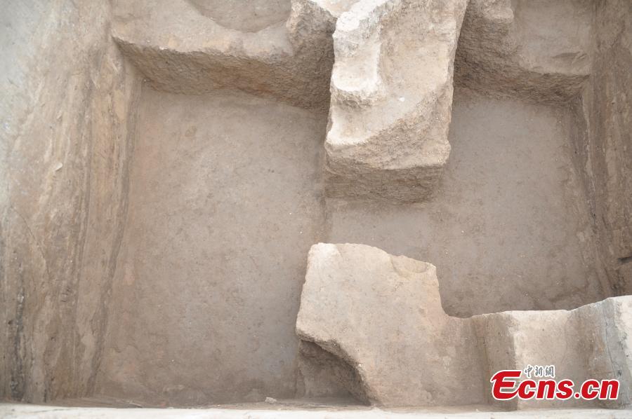 Bronze ware casting tools found in Xi’an site (1/9)