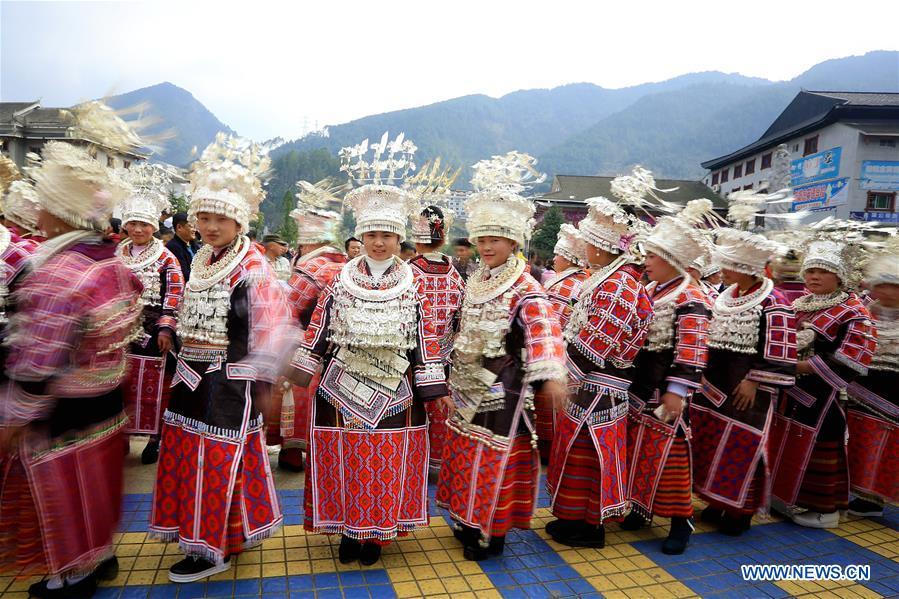 Miao ethnic people participate in dancing contest for Spring Festival(1/7)