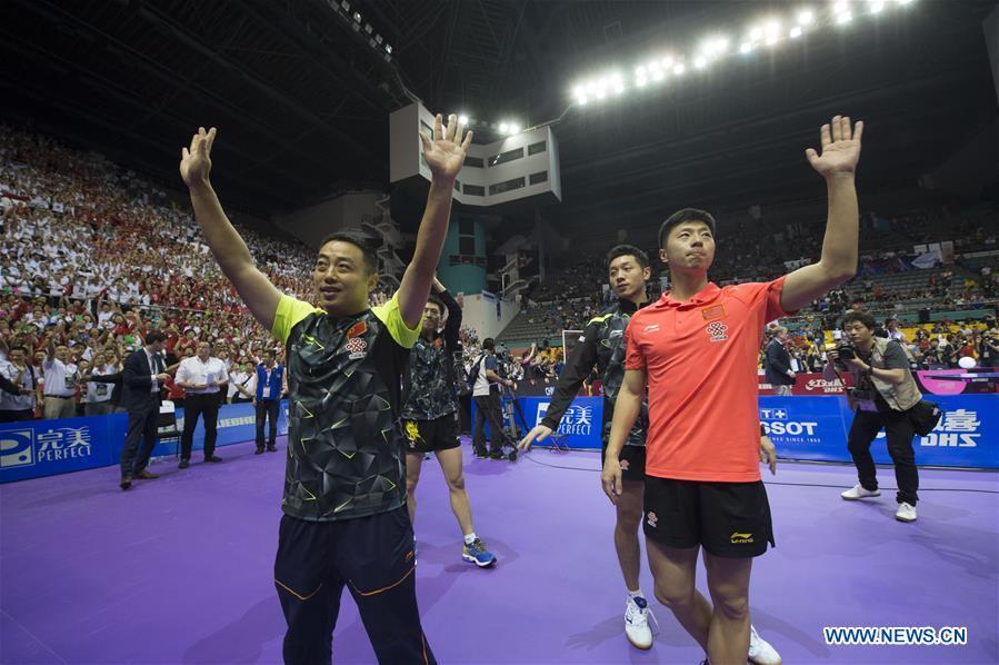 China crush Japan for table tennis title(1/7)