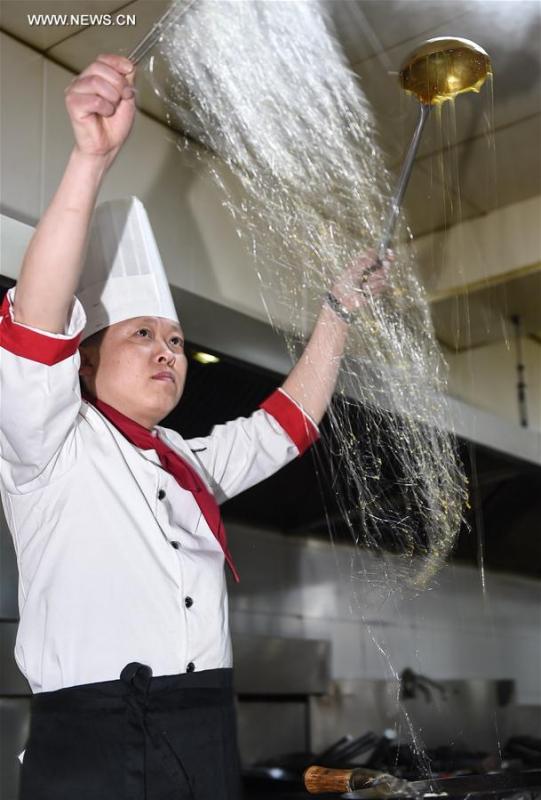 Ginseng dishes in Fusong, NE China(1/7)