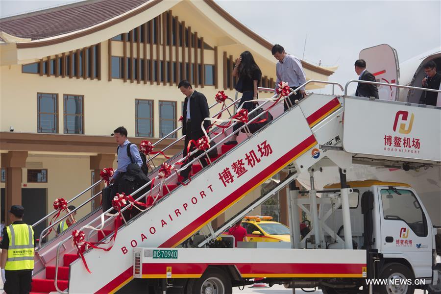 Boao airport begins trial operation(1/4)