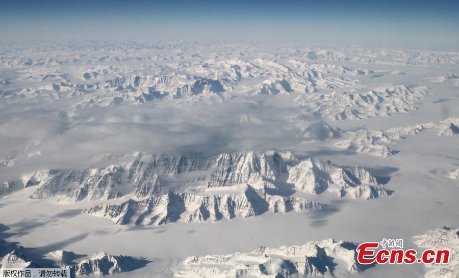 NASA says Arctic sea ice near record low(1/2)