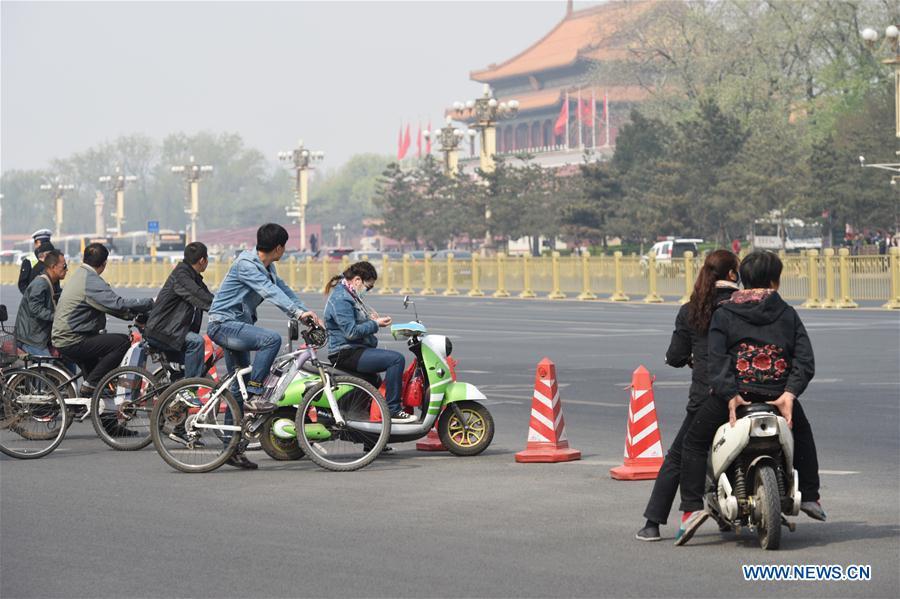 Electric bikes to be banned in Beijing's ten streets(1/4)