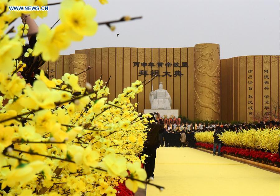 Ancestor worship grand ceremony to honor Huangdi held in C. China(1/7)