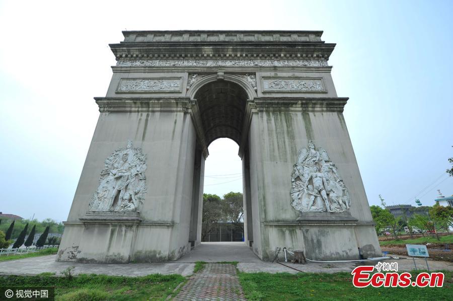 China's richest village Huaxi a tribute to knock-offs(1/4)