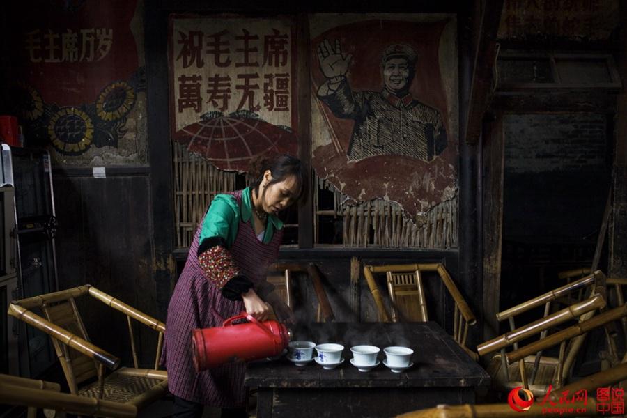 An old tea house in Chengdu(1/10)