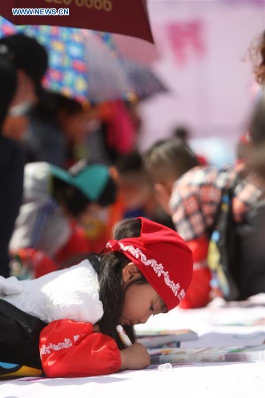 Activities held for Mother's Day around China(1/9)