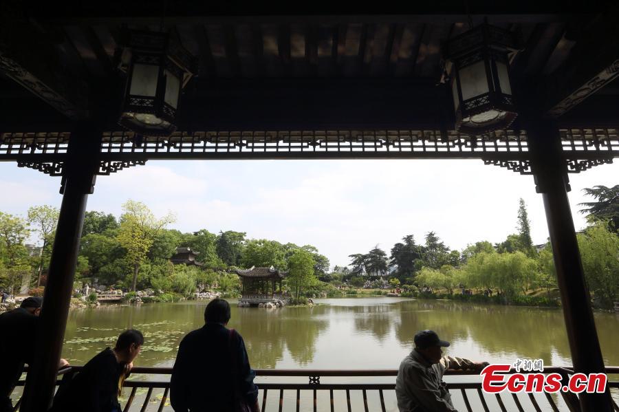 Classic garden Yu Yuan opens to public in Nanjing (1/8)