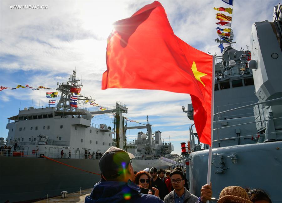 Chinese navy ships arrive in South Africa for friendly visit(1/8)