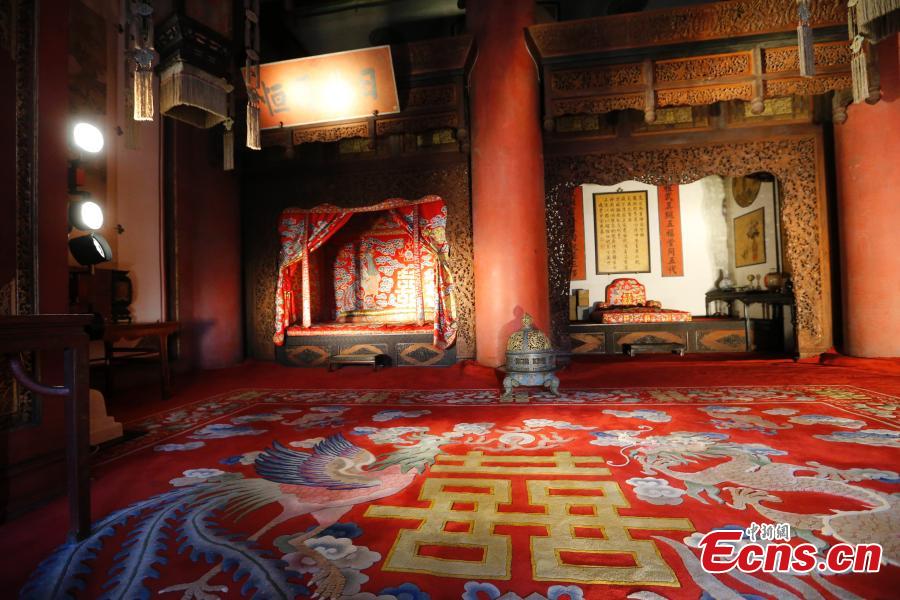 Forbidden City sees lights after hundred years(1/6)