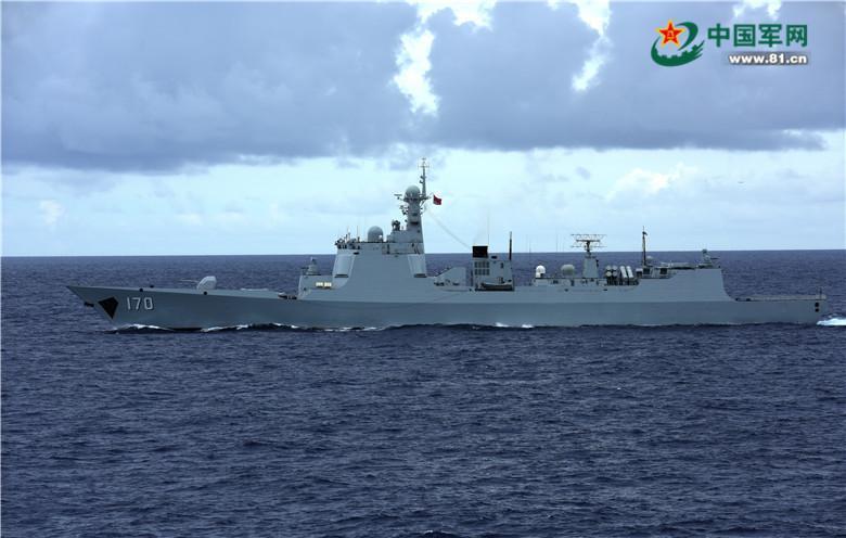 South Sea Fleet conducts live fire shooting in Western Pacific Ocean (1/11)