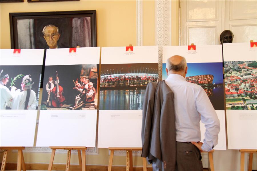Beautiful China photo exhibition unveiled in Poland(1/3)